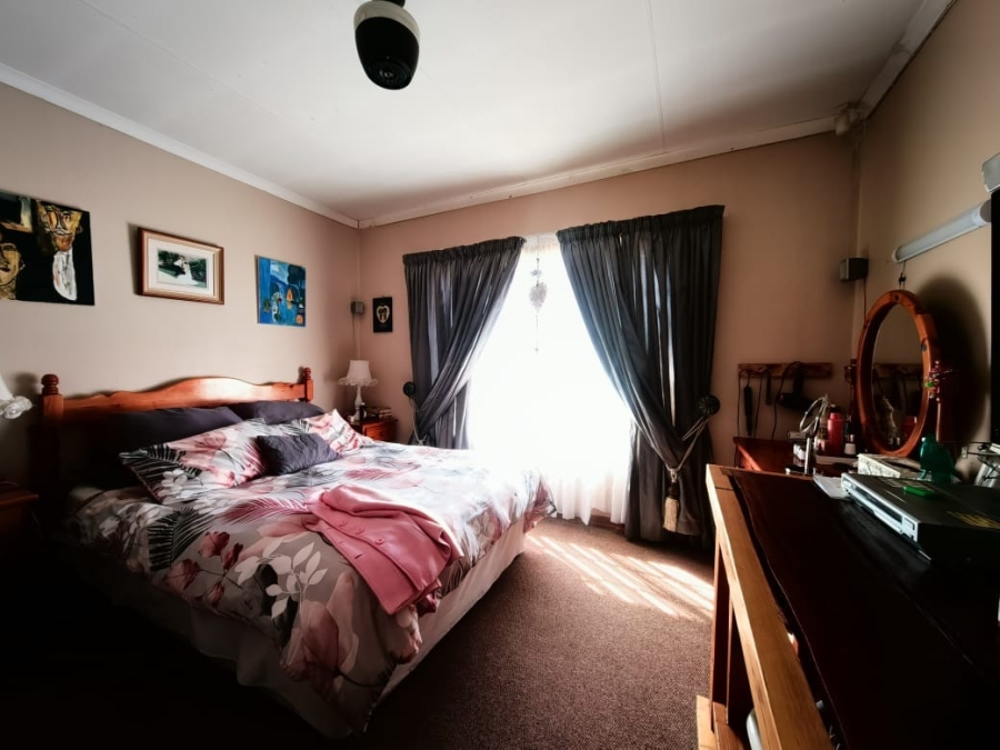 3 Bedroom Property for Sale in Grimbeeck Park North West